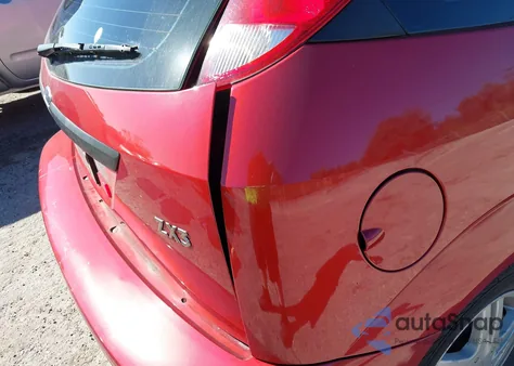 2003 Ford Focus Zx3 z USA, uszkodzony, nr VIN 3FAFP31393R132894